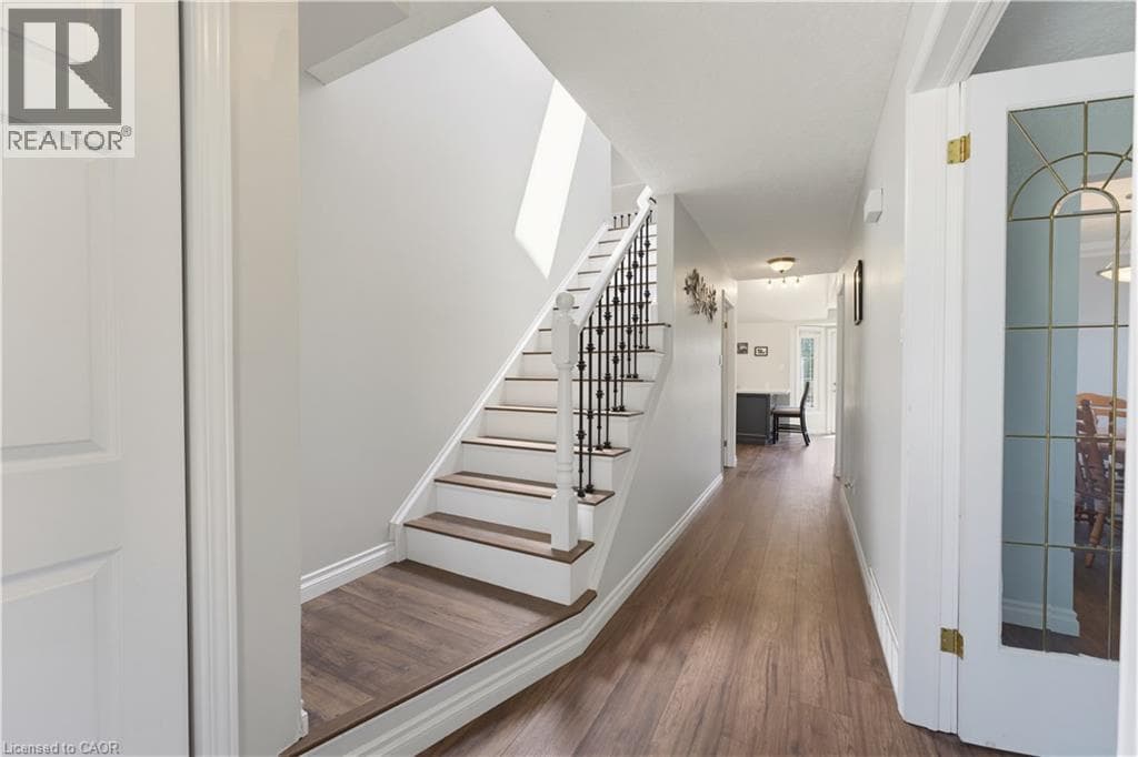 Detached for sale at 32 STONEHAVEN Place, St Andrews Hills, Cambridge, Ontario, photo 7