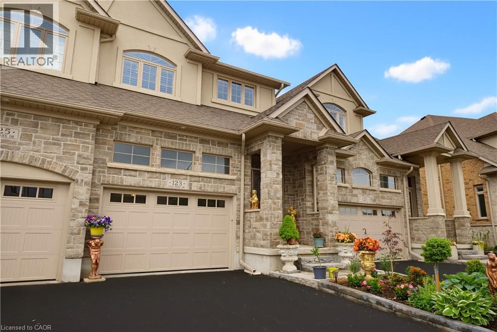 Townhouse for sale at 123 OAK PARK Drive, Carriage Crossing, Waterloo, Ontario, photo 3