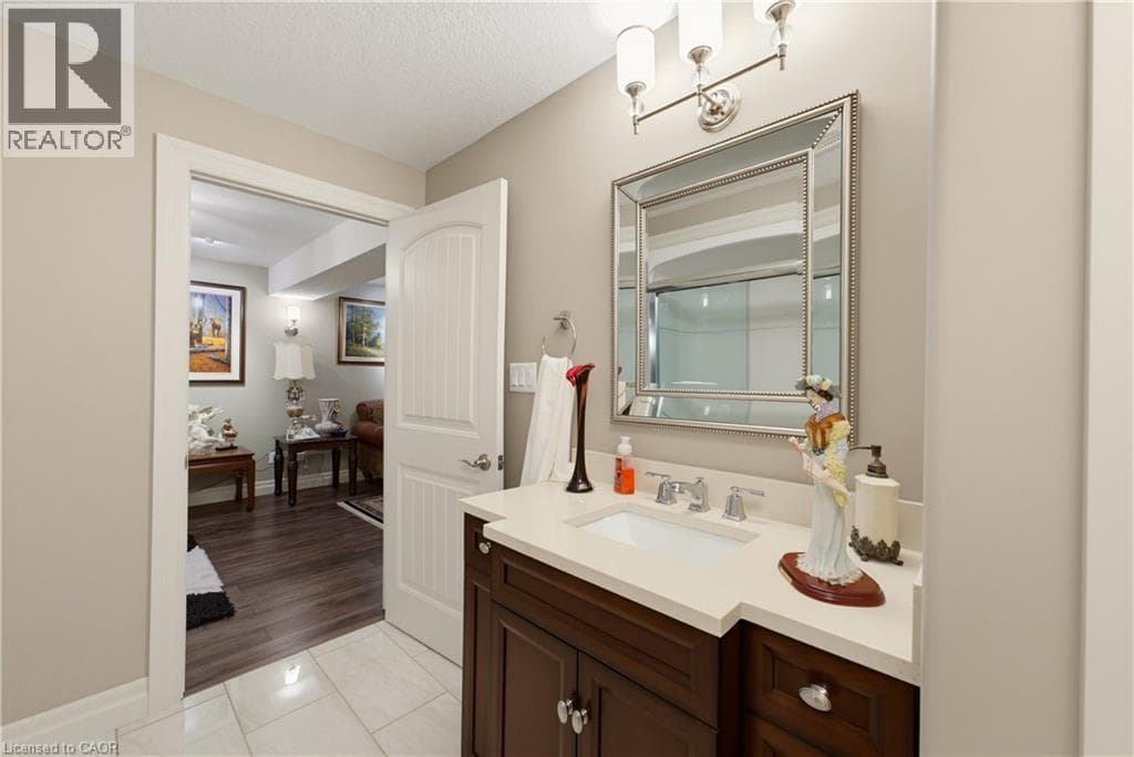 Townhouse for sale at 123 OAK PARK Drive, Carriage Crossing, Waterloo, Ontario, photo 38