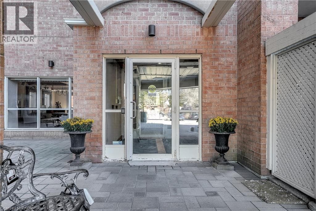 Apartment for sale at 1414 KING Street E Unit# 703, Eastwood, Kitchener, Ontario, photo 3