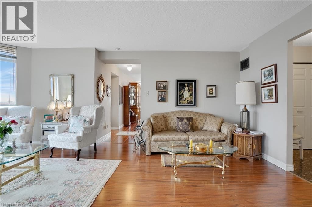 Apartment for sale at 1414 KING Street E Unit# 703, Eastwood, Kitchener, Ontario, photo 8