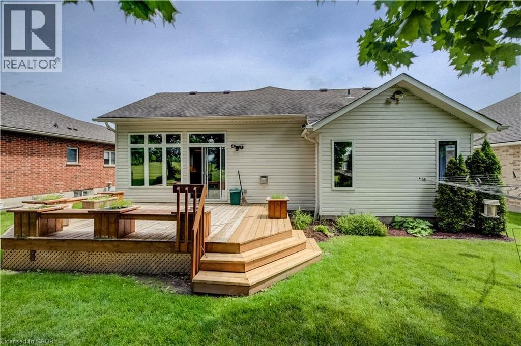Detached for sale at 11 SUN VALLEY Drive, Wilmot, Ontario, photo 32