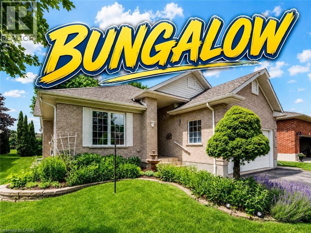 Detached for sale at 11 SUN VALLEY Drive, Wilmot, Ontario