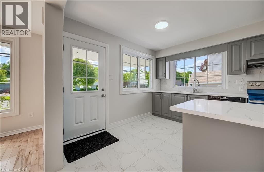 Detached for sale at 176 SAMUELSON Street, Elgin Park, Cambridge, Ontario, photo 7