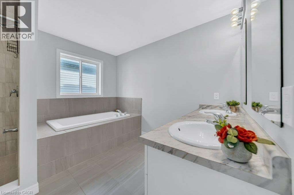 Detached for sale at 43 SUGAR Trail, Huron Park, Kitchener, Ontario, photo 27