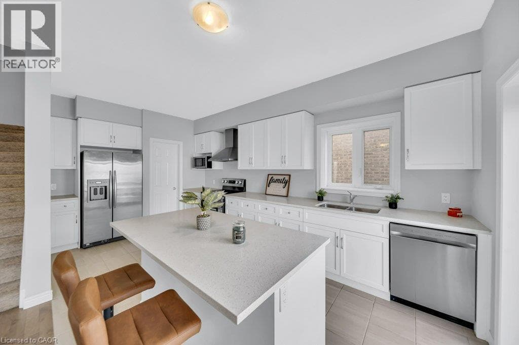 Detached for sale at 43 SUGAR Trail, Huron Park, Kitchener, Ontario, photo 13