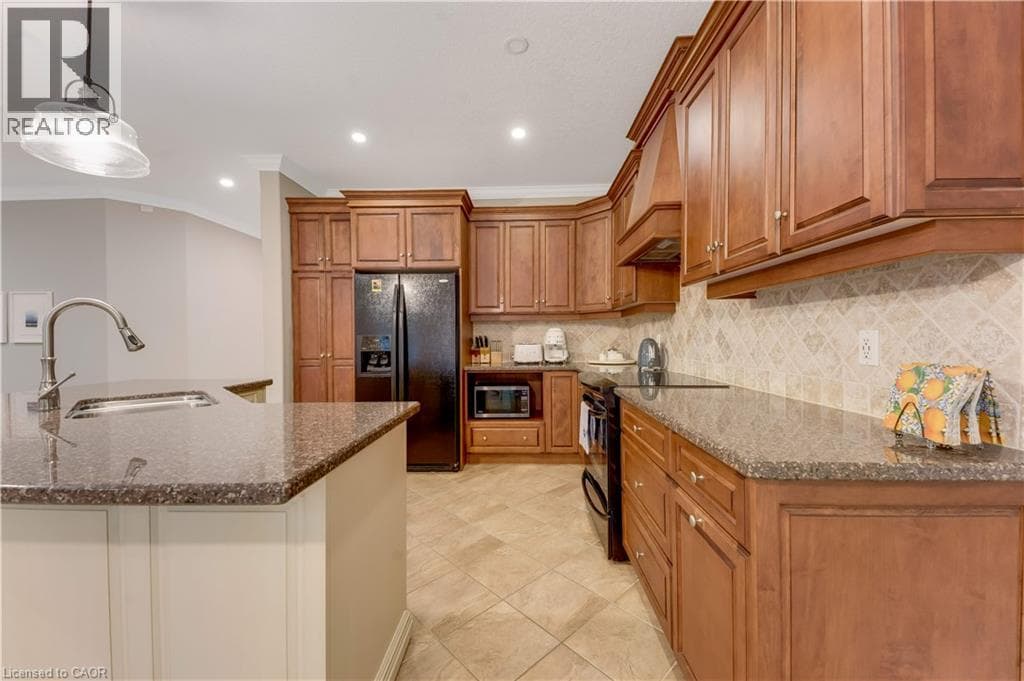 Detached for sale at 213 EDGEWATER Crescent, Grand River South, Kitchener, Ontario, photo 14