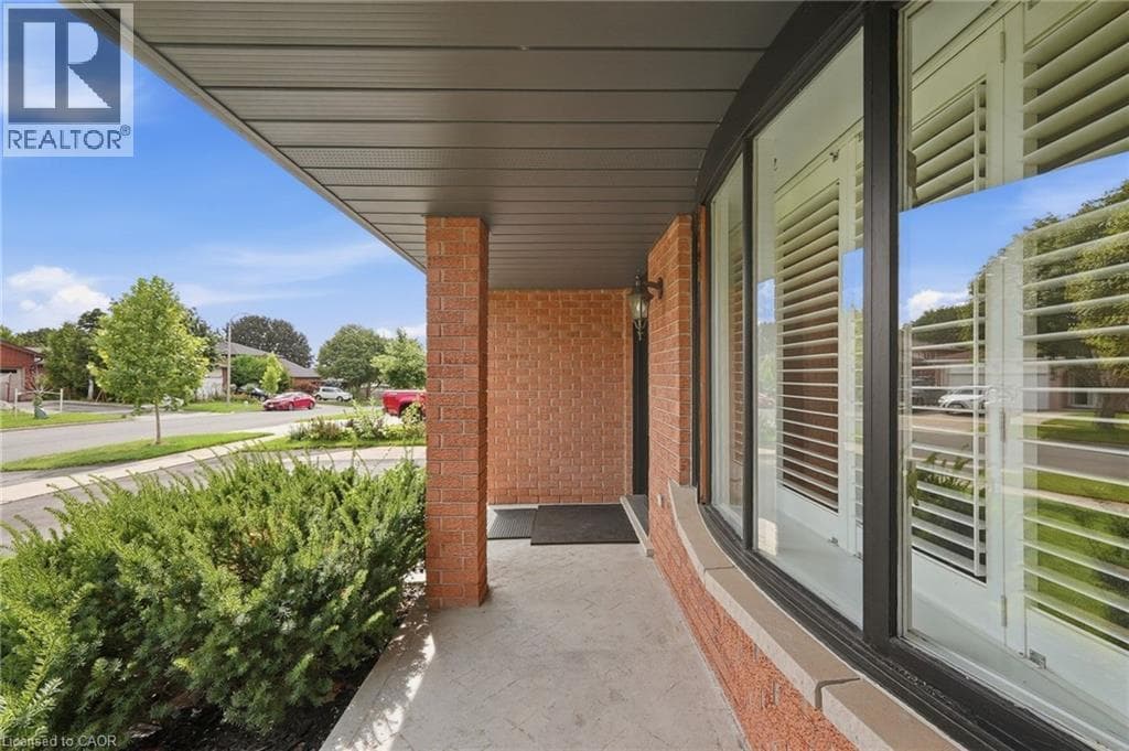 Detached for sale at 60 EBYDALE Drive, Idlewood, Kitchener, Ontario, photo 5