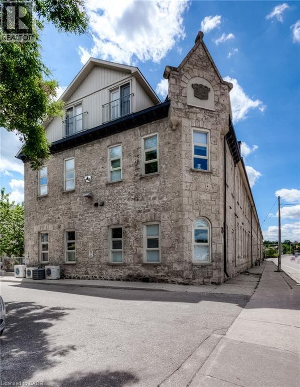 Apartment for sale at 25 CONCESSION Street Unit# 110, Downtown Galt, Cambridge, Ontario, photo 2