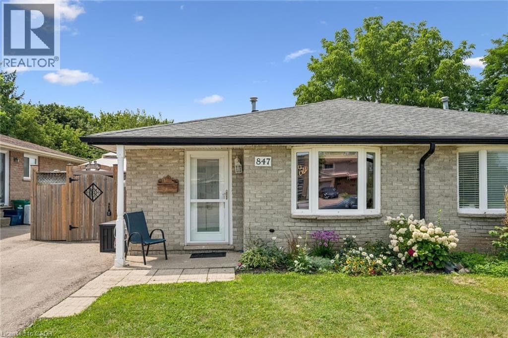 Semi-detached for sale at 847 DOON VILLAGE Road, Pioneer Park, Kitchener, Ontario, photo 3