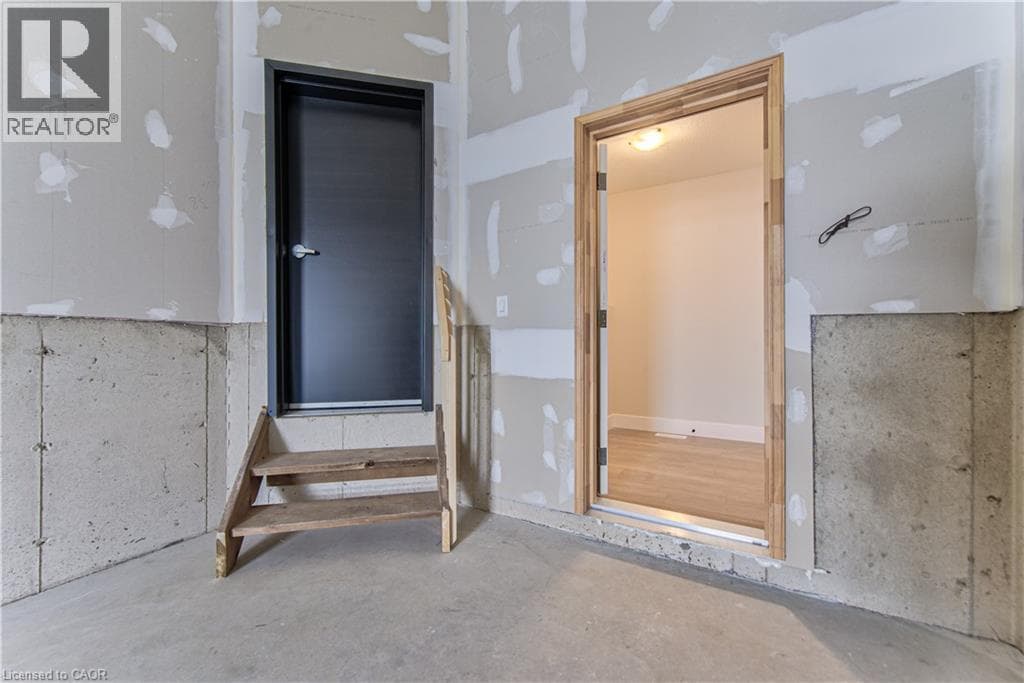 Townhouse for sale at 167 DUNNIGAN Drive, Grand River North, Kitchener, Ontario, photo 37