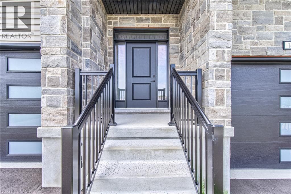 Townhouse for sale at 167 DUNNIGAN Drive, Grand River North, Kitchener, Ontario, photo 3