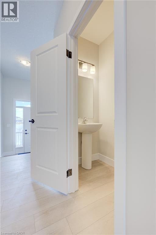 Townhouse for sale at 163 DUNNIGAN Drive, Grand River North, Kitchener, Ontario, photo 5