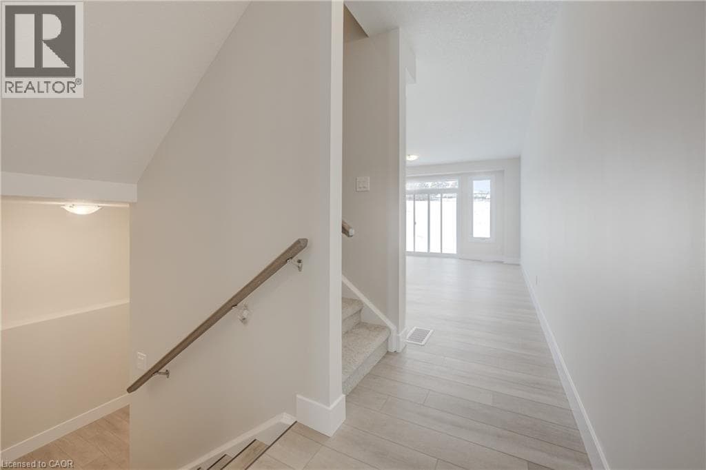 Townhouse for sale at 163 DUNNIGAN Drive, Grand River North, Kitchener, Ontario, photo 6