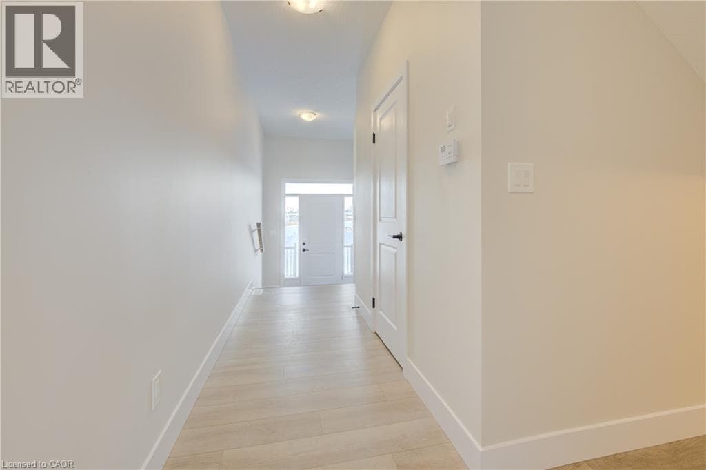 Townhouse for sale at 163 DUNNIGAN Drive, Grand River North, Kitchener, Ontario, photo 2