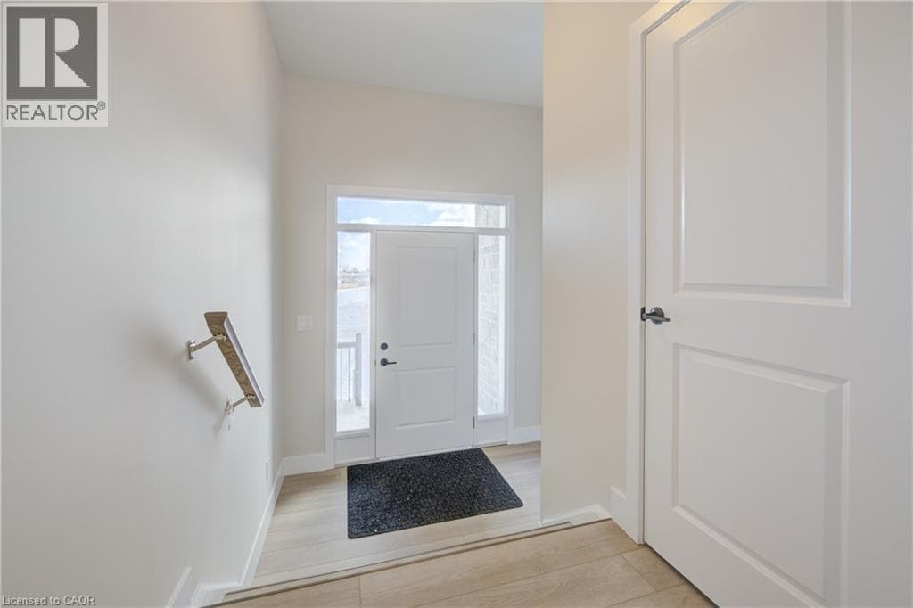 Townhouse for sale at 163 DUNNIGAN Drive, Grand River North, Kitchener, Ontario, photo 3