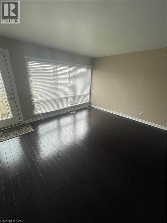 Semi-detached for sale at 124 AVALON Place, Meinzinger Park-Lakeside, Kitchener, Ontario, photo 9