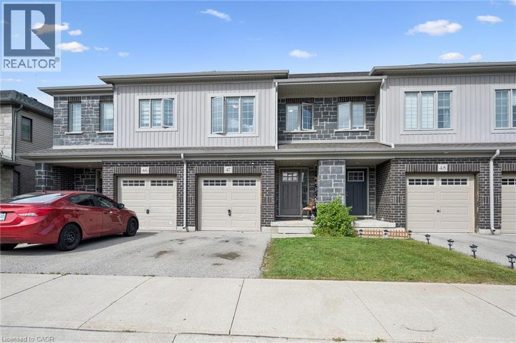 Townhouse for sale at 135 HARDCASTLE Drive Unit# 47, Victoria Highlands, Cambridge, Ontario, photo 4