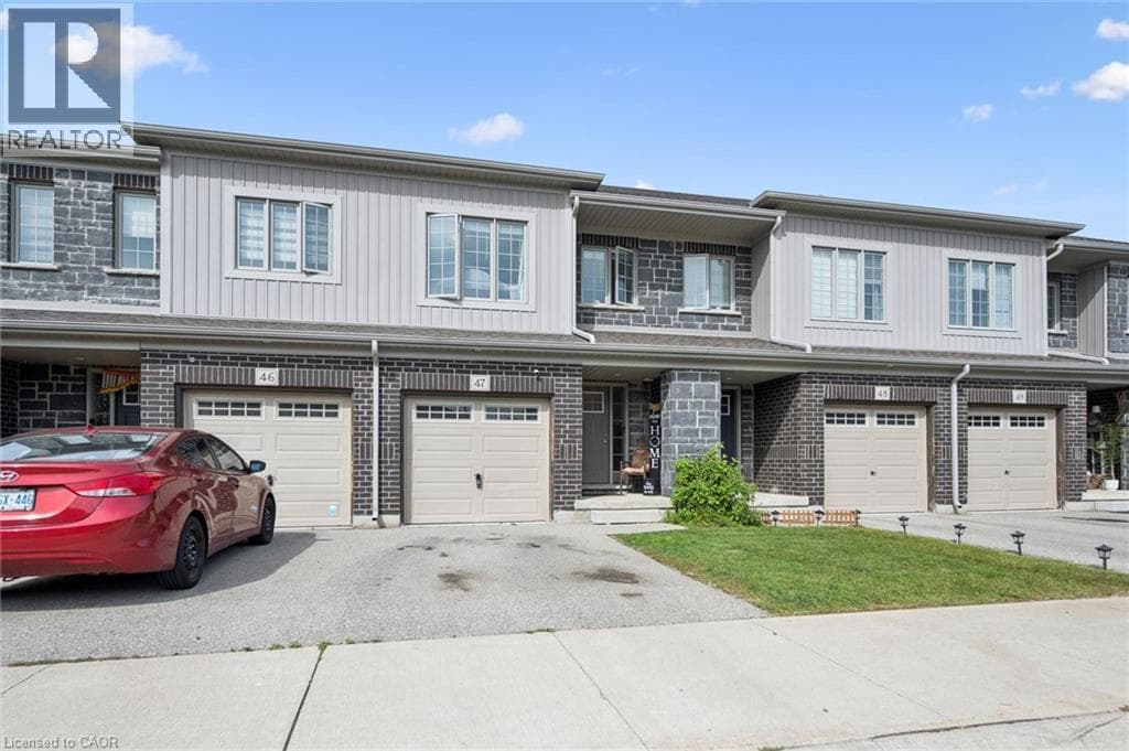 Townhouse for sale at 135 HARDCASTLE Drive Unit# 47, Victoria Highlands, Cambridge, Ontario, photo 3