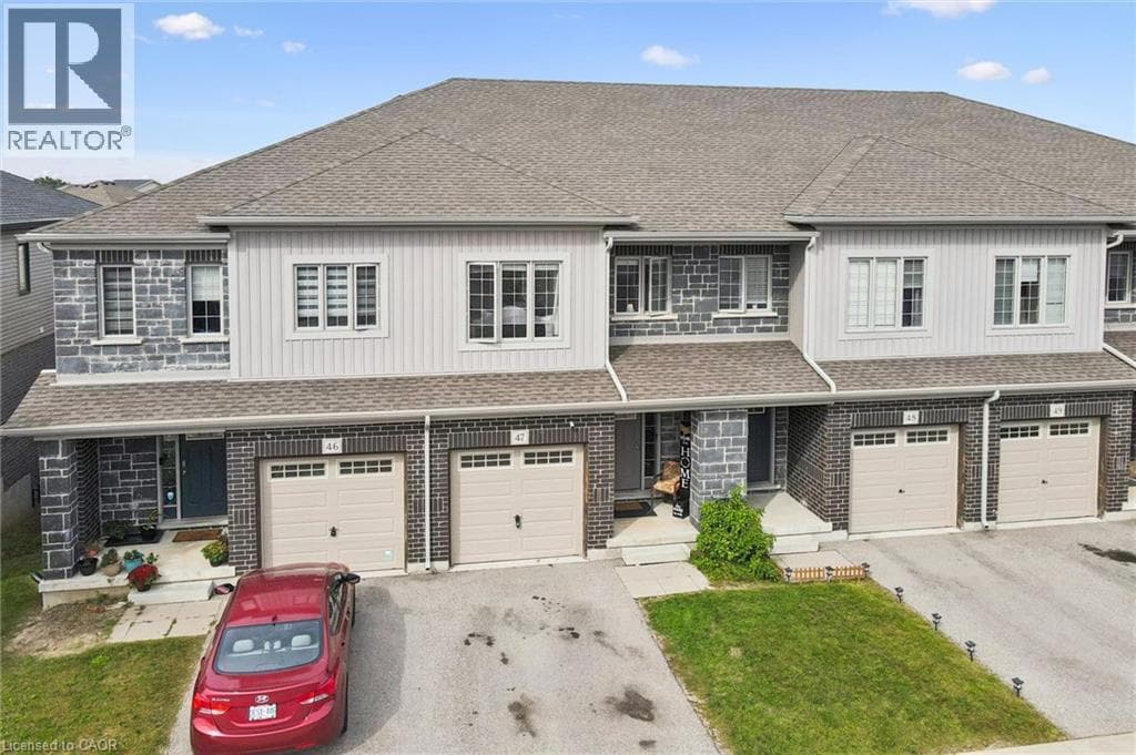 Townhouse for sale at 135 HARDCASTLE Drive Unit# 47, Victoria Highlands, Cambridge, Ontario, photo 2
