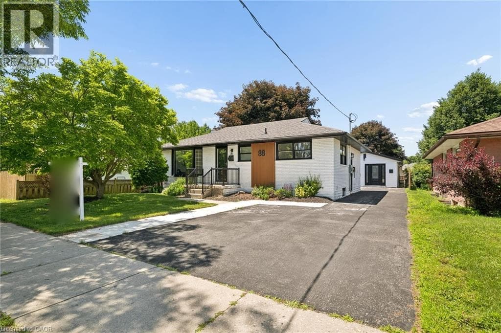 Detached for sale at 88 WOODHAVEN Road, Vanier, Kitchener, Ontario, photo 3