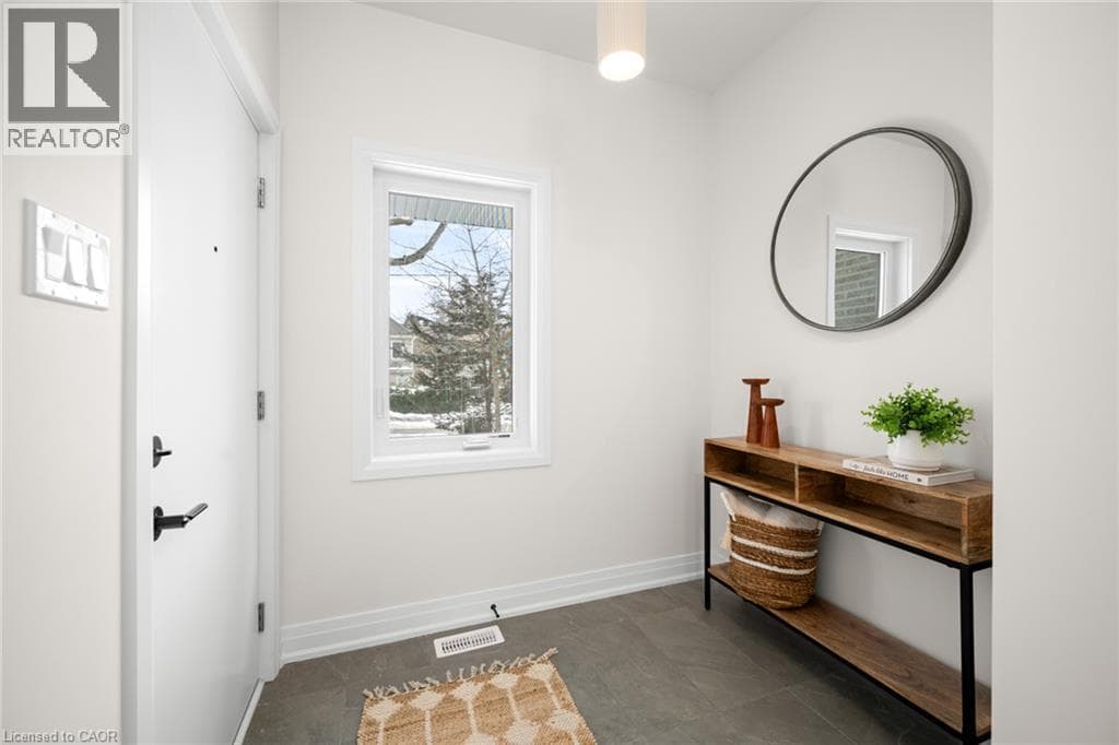 Semi-detached for sale at 82 CHALMERS Street N, Lincoln Oaks, Cambridge, Ontario, photo 8
