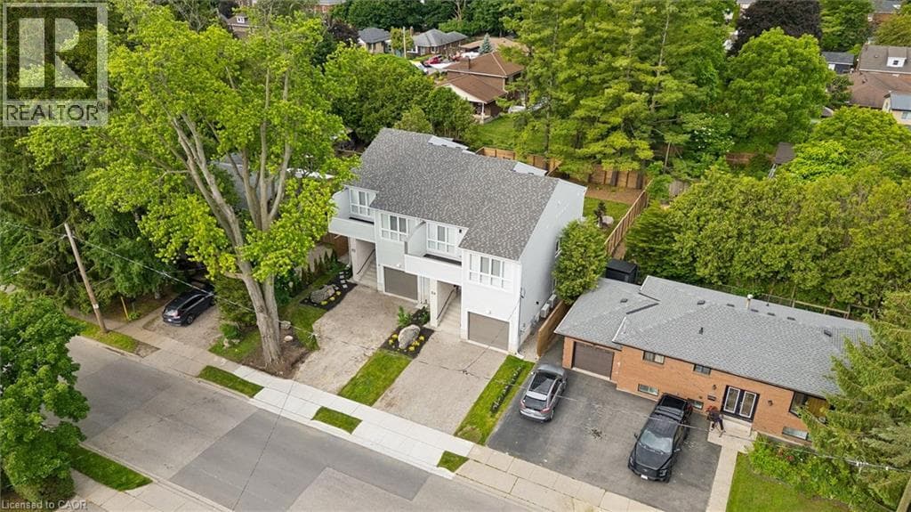 Semi-detached for sale at 82 CHALMERS Street N, Lincoln Oaks, Cambridge, Ontario, photo 2