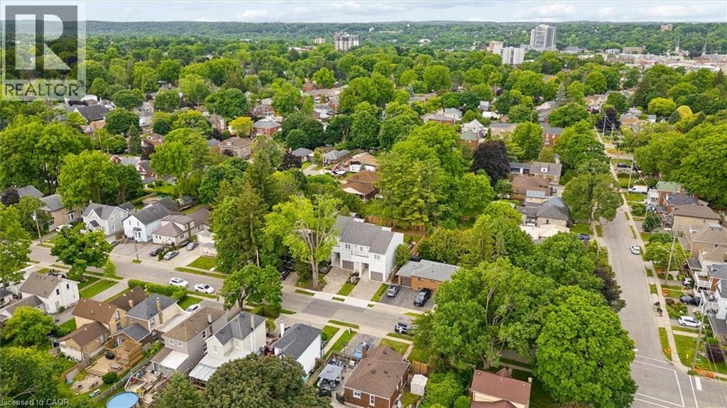 Semi-detached for sale at 82 CHALMERS Street N, Lincoln Oaks, Cambridge, Ontario, photo 3
