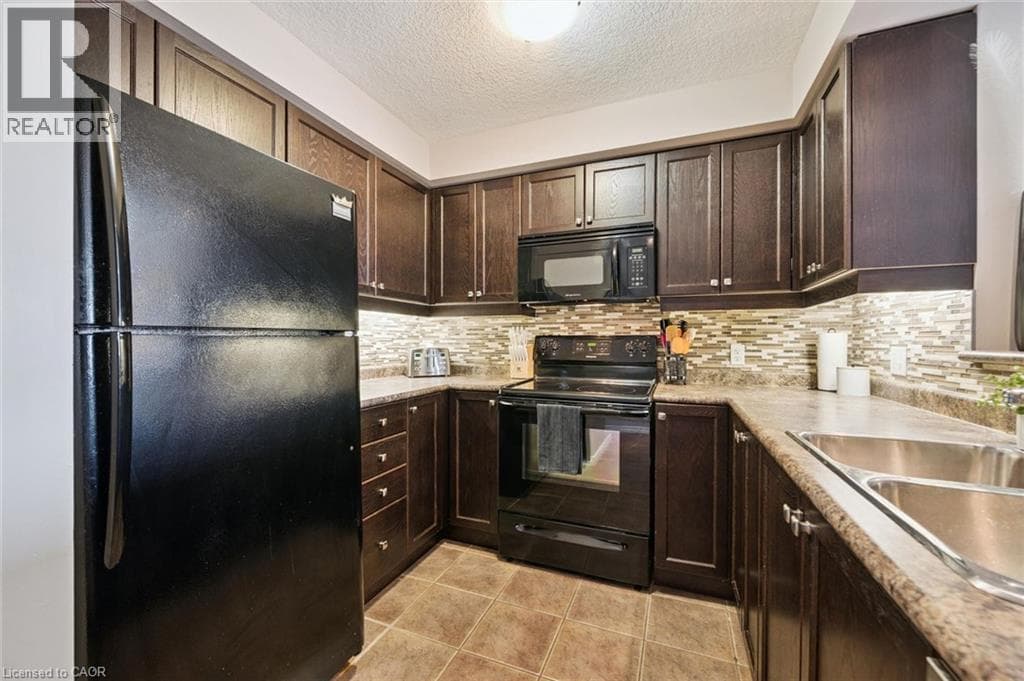 Townhouse for sale at 915 ZELLER Crescent, Grand River South, Kitchener, Ontario, photo 11