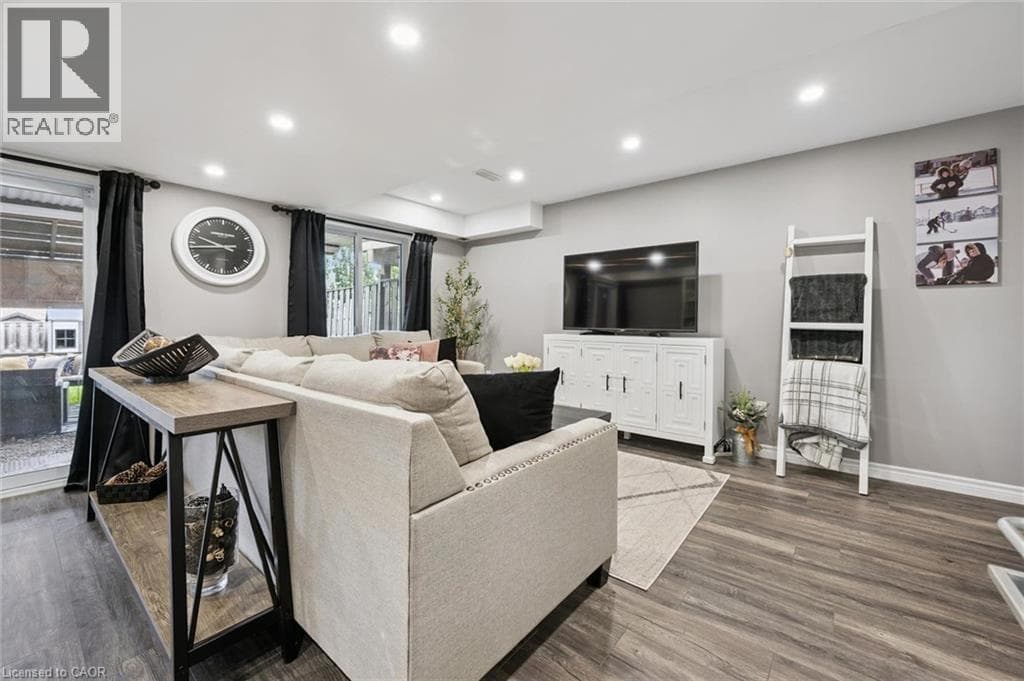 Townhouse for sale at 915 ZELLER Crescent, Grand River South, Kitchener, Ontario, photo 32