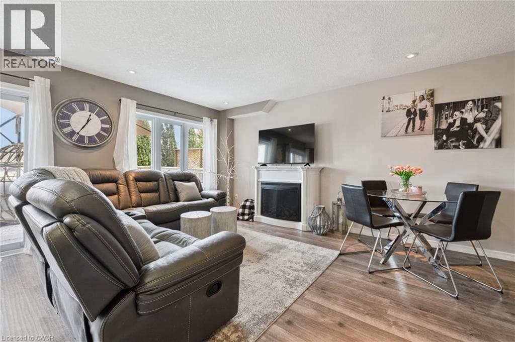 Townhouse for sale at 915 ZELLER Crescent, Grand River South, Kitchener, Ontario, photo 16
