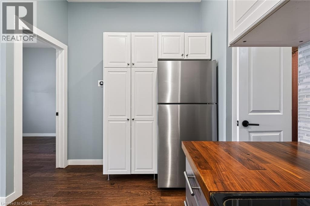 Semi-detached for sale at 21 CEDAR Street, St Andrews Hills, Cambridge, Ontario, photo 15