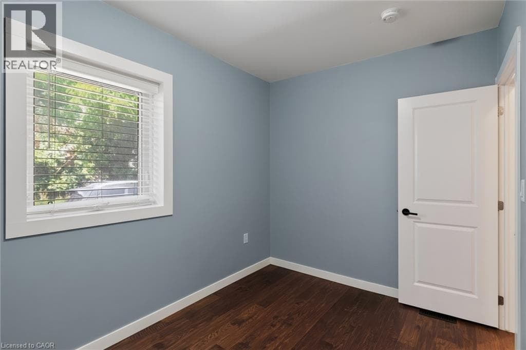 Semi-detached for sale at 21 CEDAR Street, St Andrews Hills, Cambridge, Ontario, photo 23