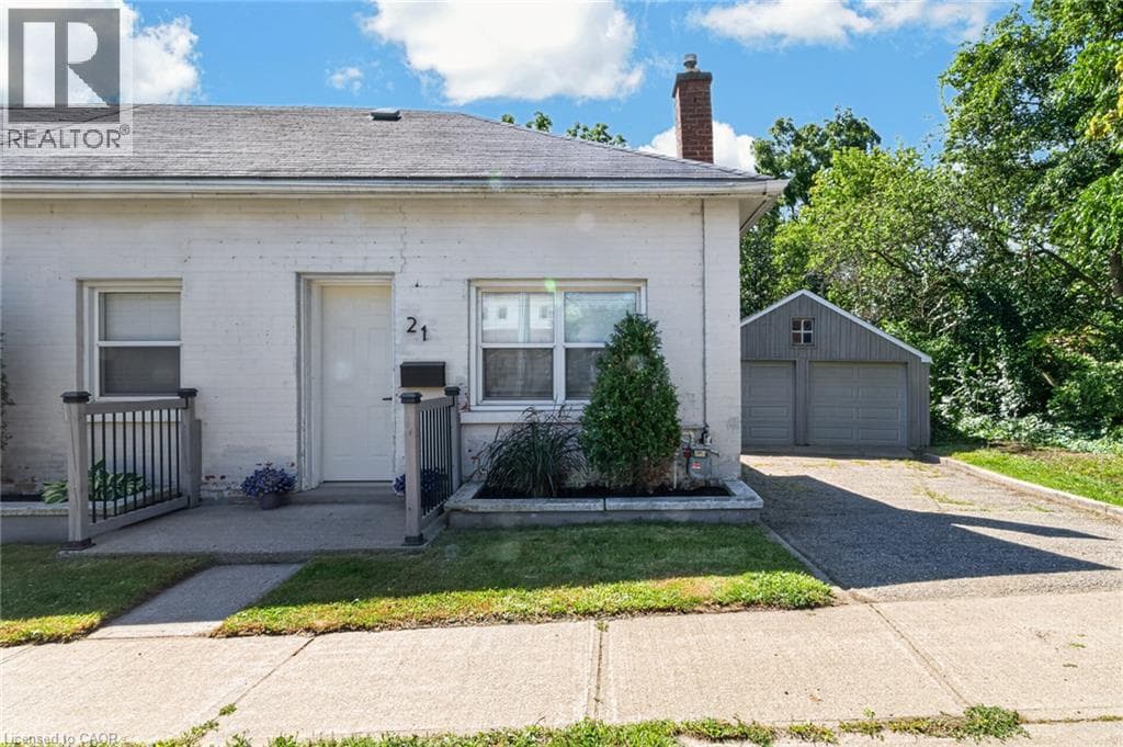 Semi-detached for sale at 21 CEDAR Street, St Andrews Hills, Cambridge, Ontario, photo 2