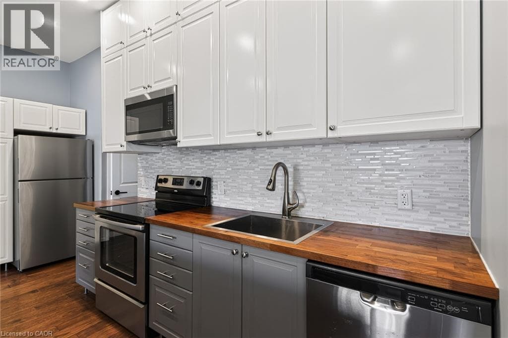 Semi-detached for sale at 21 CEDAR Street, St Andrews Hills, Cambridge, Ontario, photo 14