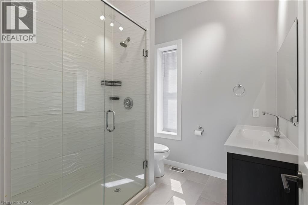 Semi-detached for sale at 21 CEDAR Street, St Andrews Hills, Cambridge, Ontario, photo 19