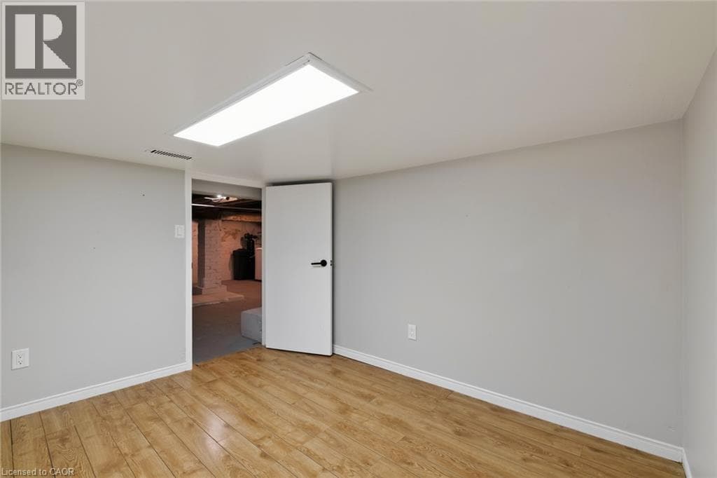 Semi-detached for sale at 21 CEDAR Street, St Andrews Hills, Cambridge, Ontario, photo 30