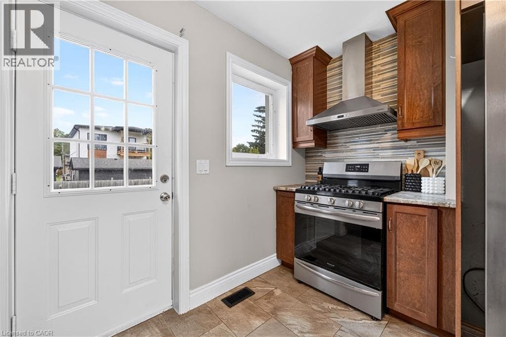 Detached for sale at 176 AVALON Place, Meinzinger Park-Lakeside, Kitchener, Ontario, photo 15