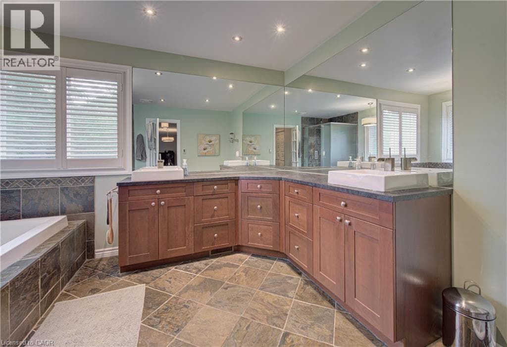 Detached for sale at 7 STOCK Court, Cambrian Hills, Cambridge, Ontario, photo 27