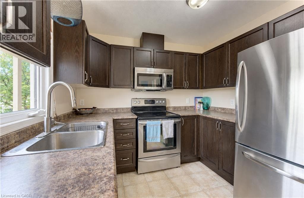Townhouse for sale at 10 FOXGLOVE Crescent Unit# 40, Laurentian West, Kitchener, Ontario, photo 13