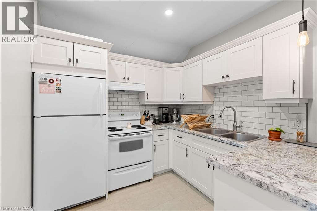 Detached for sale at 58 HOHNER Avenue, Central Frederick, Kitchener, Ontario, photo 7