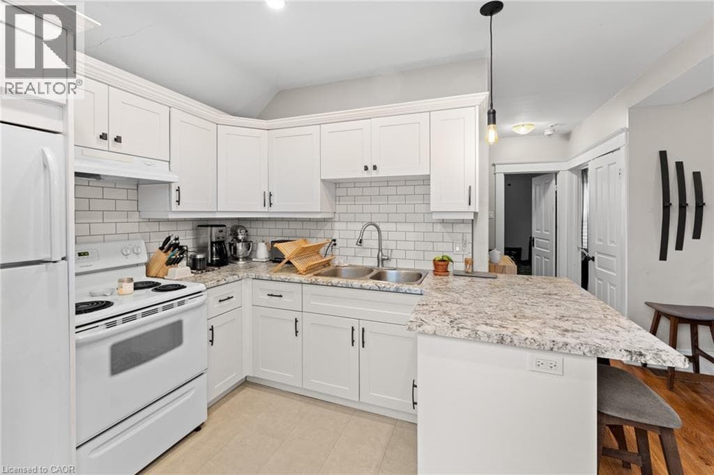 Detached for sale at 58 HOHNER Avenue, Central Frederick, Kitchener, Ontario, photo 8