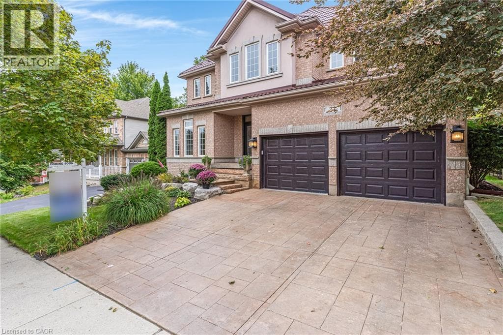 Detached for sale at 27 AUTUMN RIDGE Trail, Doon South, Kitchener, Ontario, photo 2