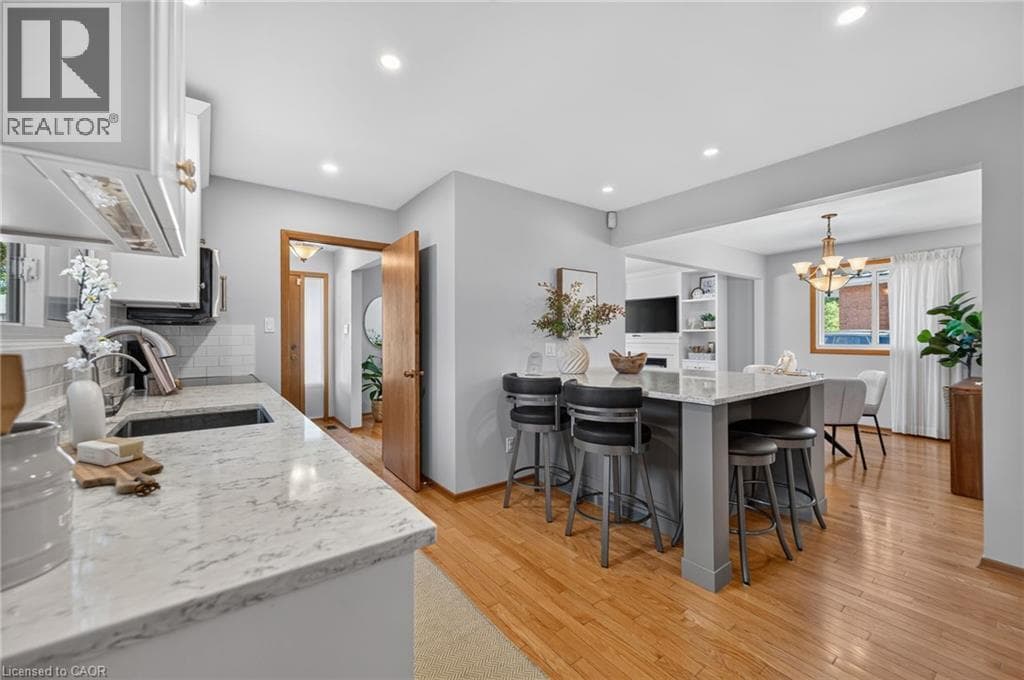Detached for sale at 107 LAURENTIAN Drive, Laurentian Hills, Kitchener, Ontario, photo 12