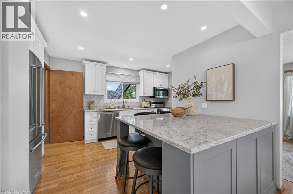 Detached for sale at 107 LAURENTIAN Drive, Laurentian Hills, Kitchener, Ontario, photo 13