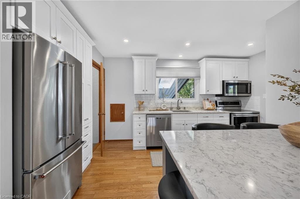 Detached for sale at 107 LAURENTIAN Drive, Laurentian Hills, Kitchener, Ontario, photo 15
