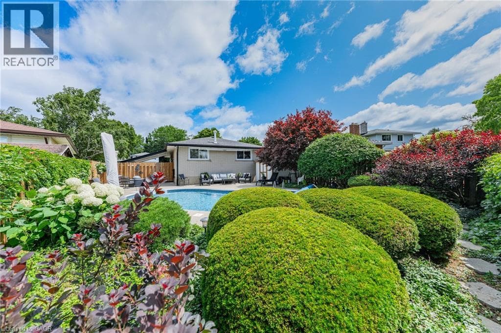 Detached for sale at 107 LAURENTIAN Drive, Laurentian Hills, Kitchener, Ontario, photo 39