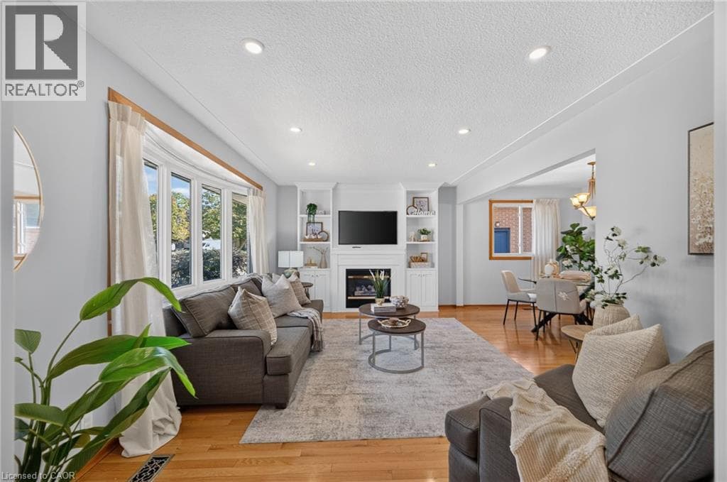 Detached for sale at 107 LAURENTIAN Drive, Laurentian Hills, Kitchener, Ontario, photo 6