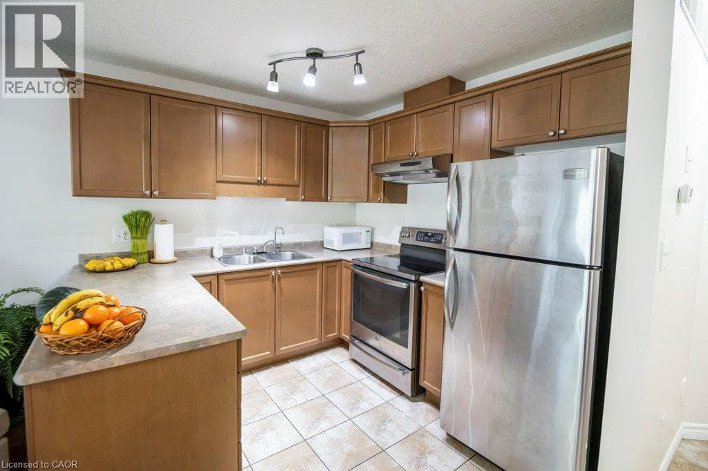 Townhouse for sale at 975 STRASBURG Road Unit# 3, Country Hills, Kitchener, Ontario, photo 6