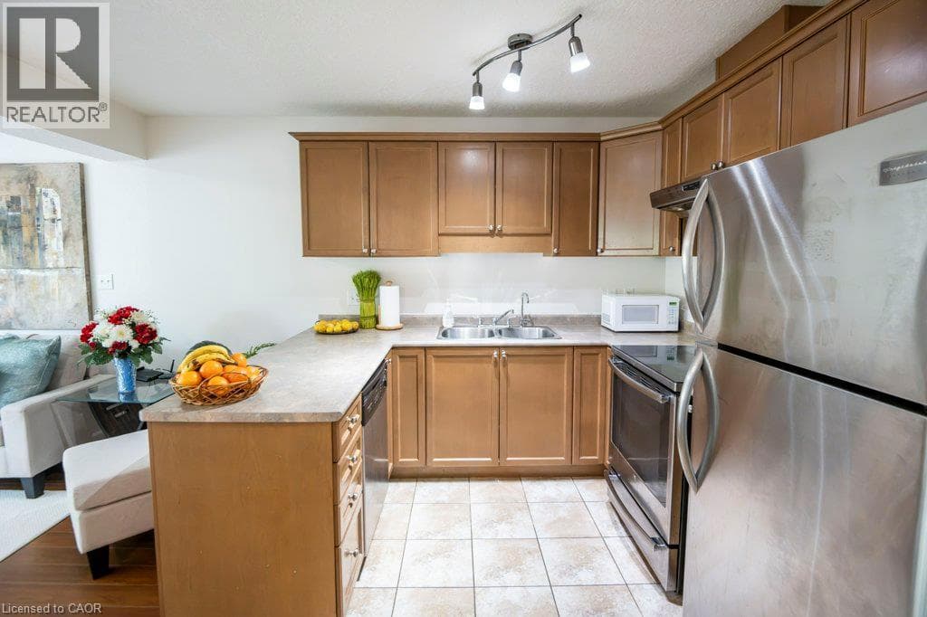 Townhouse for sale at 975 STRASBURG Road Unit# 3, Country Hills, Kitchener, Ontario, photo 7